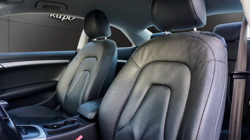 Audi A5 2.0TDI AMBIENTE, снимка 7 - Автомобили и джипове - 53009666