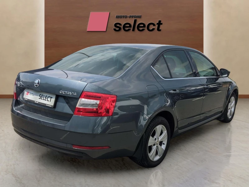 Skoda Octavia 1.6, снимка 4 - Автомобили и джипове - 53115509