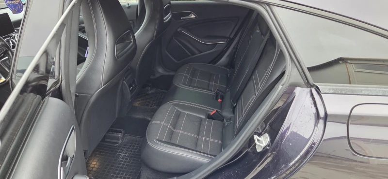 Mercedes-Benz CLA 220 Shoting Break, снимка 9 - Автомобили и джипове - 53478661