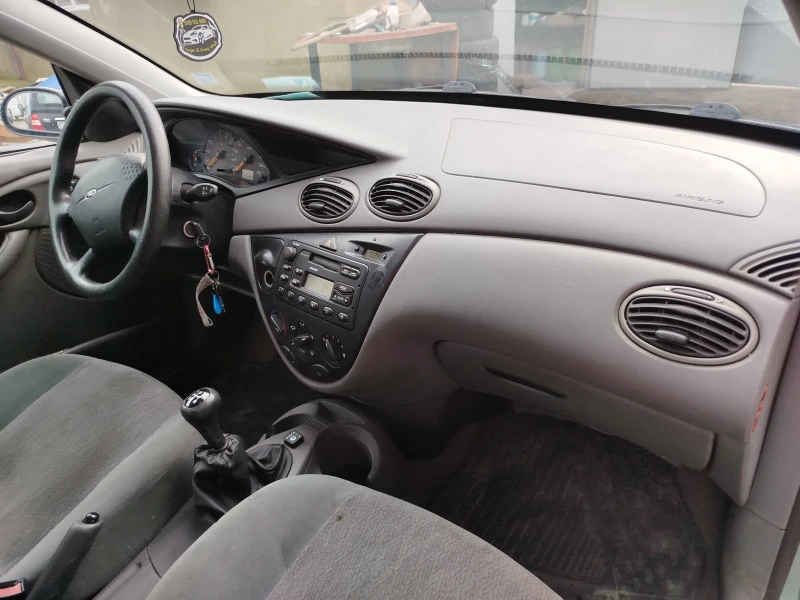 Ford Focus 1.4 75кс Газ, снимка 15 - Автомобили и джипове - 53479595