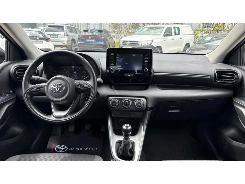 Toyota Yaris 1.5 Comfort - изображение 8