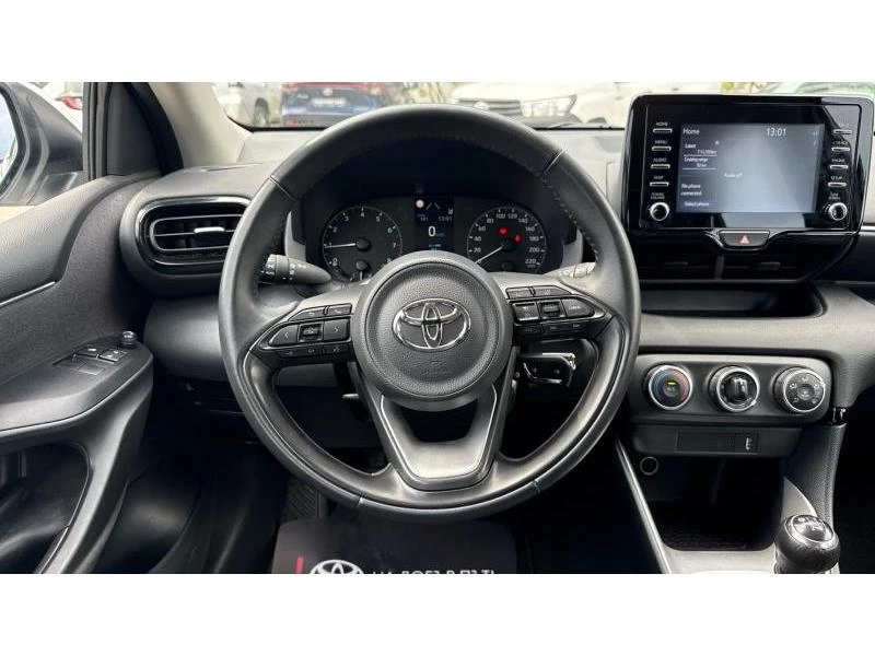 Toyota Yaris 1.5 Comfort - изображение 9