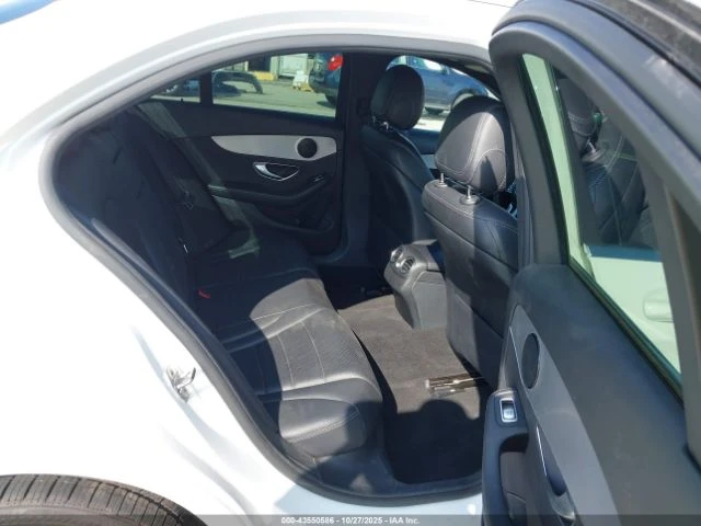 Mercedes-Benz C 300 * *  | Mobile.bg   11