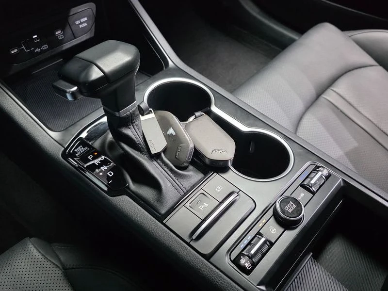 Kia K5 2.0 Automatic, снимка 10 - Автомобили и джипове - 55585997