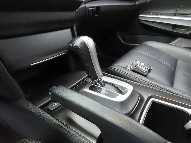 Honda Accord 3.5 1St Generation, снимка 11 - Автомобили и джипове - 56655851