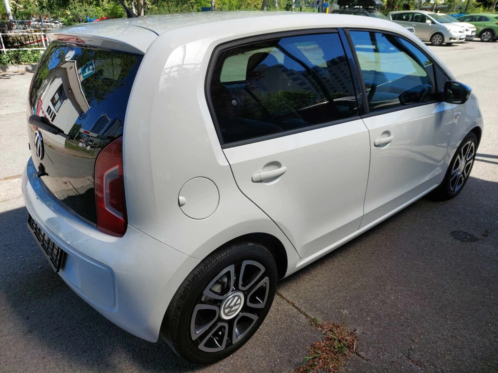 VW Up 1, 0i AUTOMATIC - изображение 3