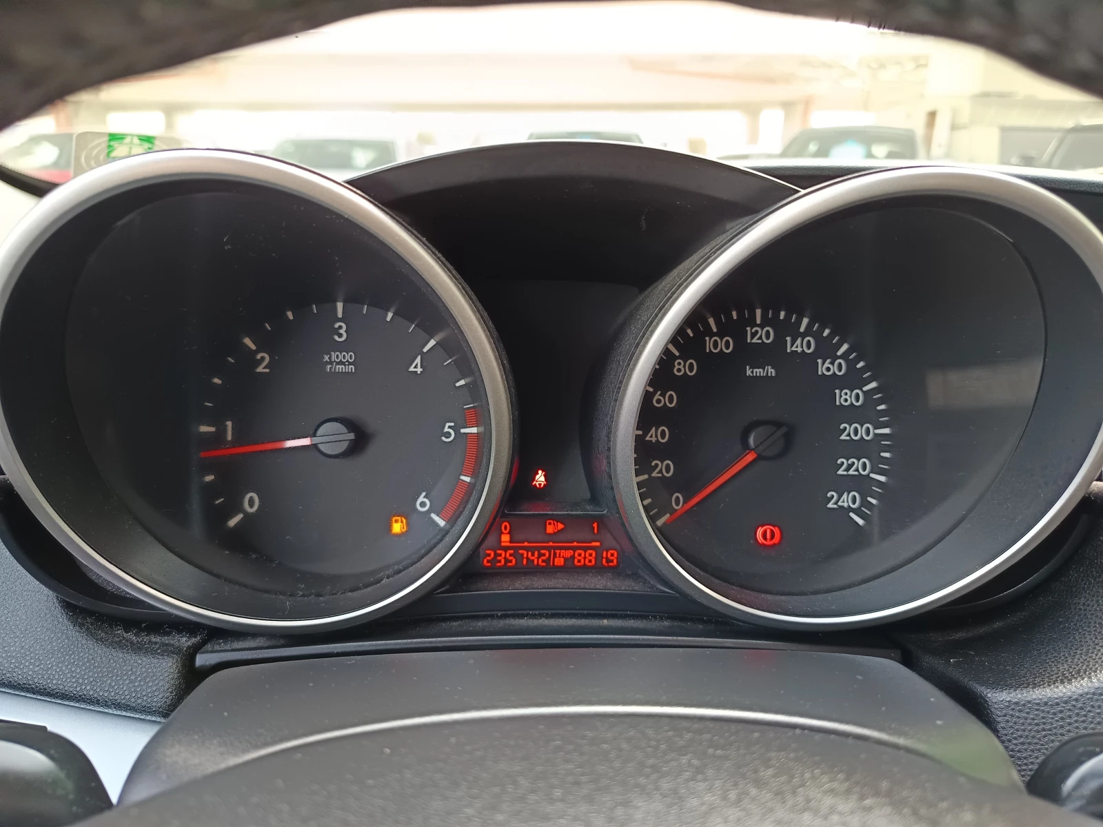 Mazda 3 1.6D | Mobile.bg — изображение 13