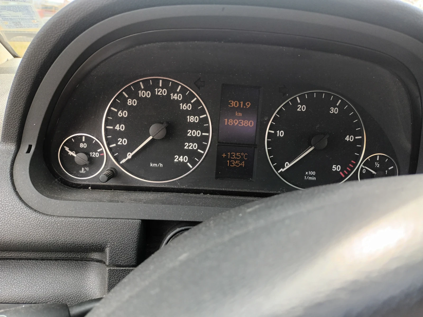 Mercedes-Benz A 180  - изображение 5