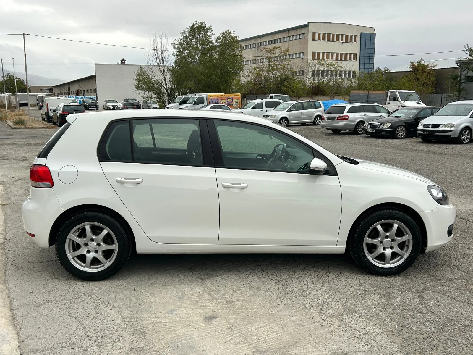VW Golf 6 1.6 TDI 105ps ТОП Внос ГЕРМАНИЯ - изображение 6
