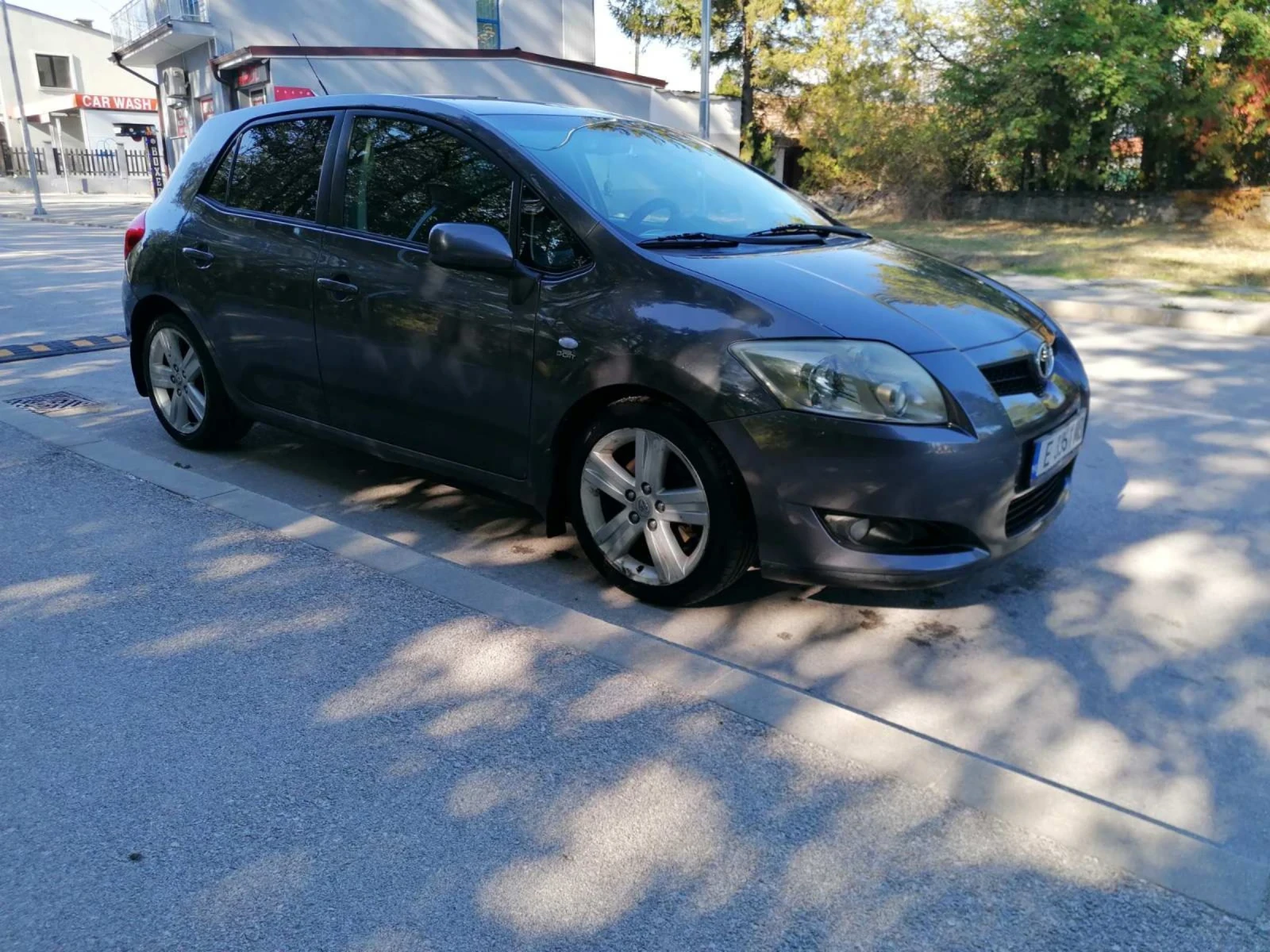 Toyota Auris  - изображение 2