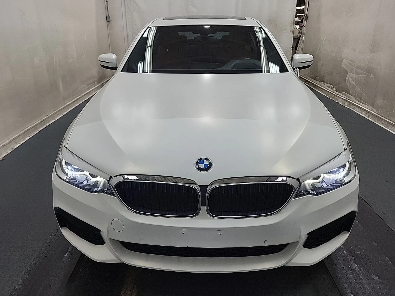 BMW 530 Xdrive (CARFAX) * Цена До България*  - изображение 6