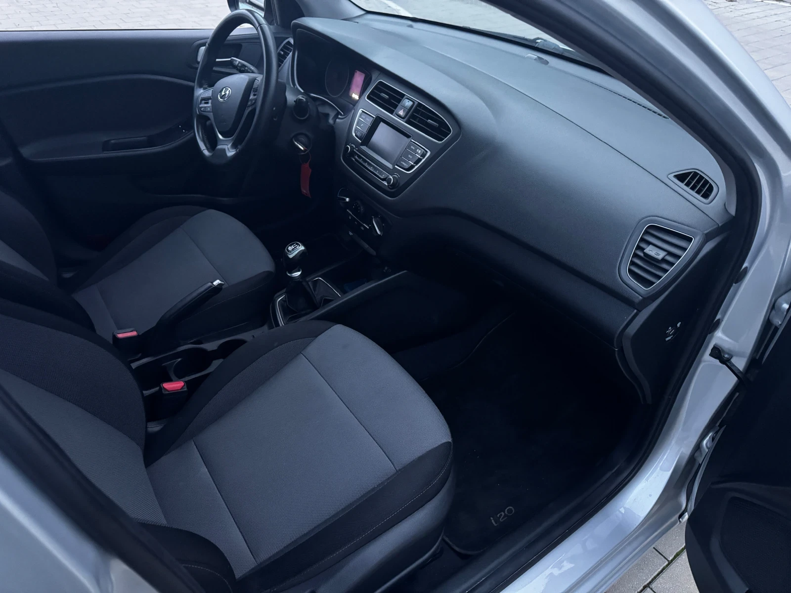 Hyundai I20 1.2 facelift | Mobile.bg � ����������� 11