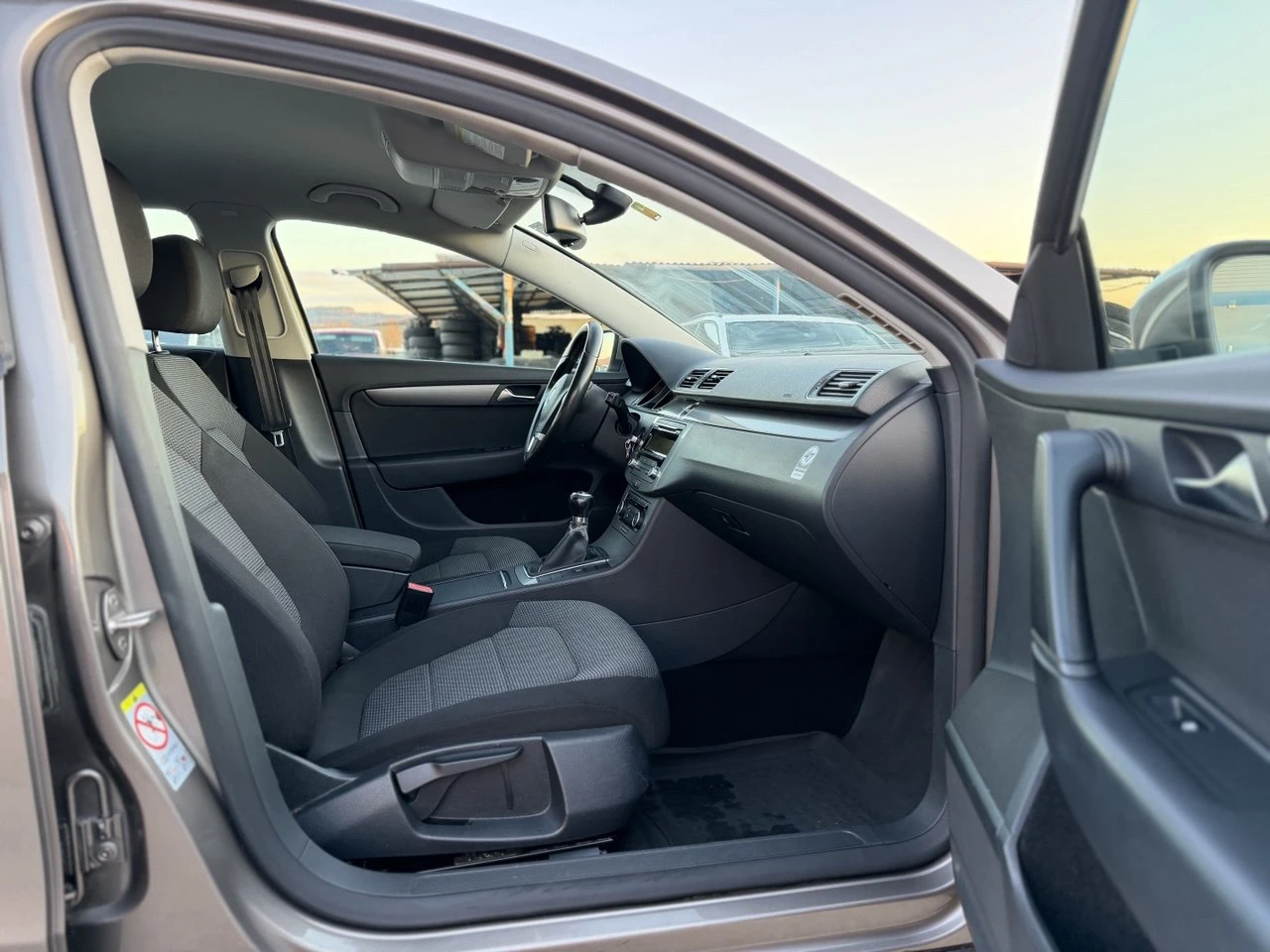 VW Passat 1.6TDI | Mobile.bg � ����������� 11