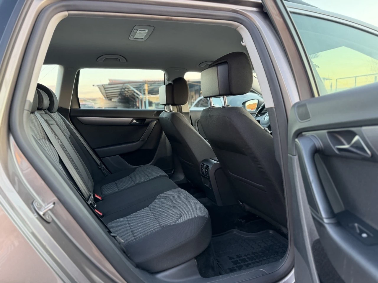 VW Passat 1.6TDI | Mobile.bg � ����������� 13