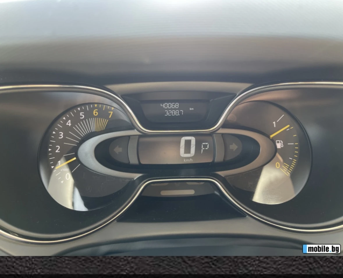 Renault Captur, снимка 2 - Автомобили и джипове - 53728712