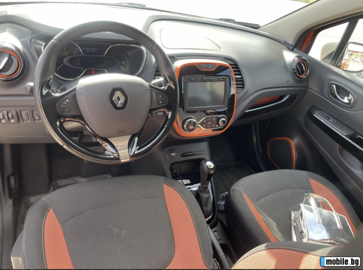Renault Captur, снимка 10 - Автомобили и джипове - 53728712