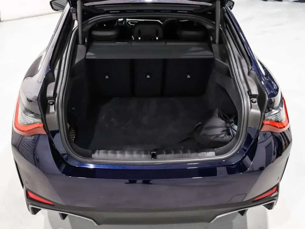 BMW i4 * eDrive35 / Gran Coupe / 360 camera / DISTRONIC, снимка 14 - Автомобили и джипове - 53787014