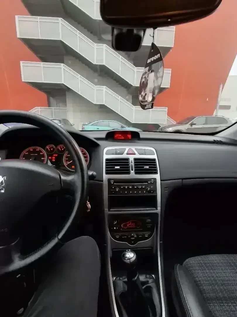 Peugeot 307, снимка 11 - Автомобили и джипове - 53851223