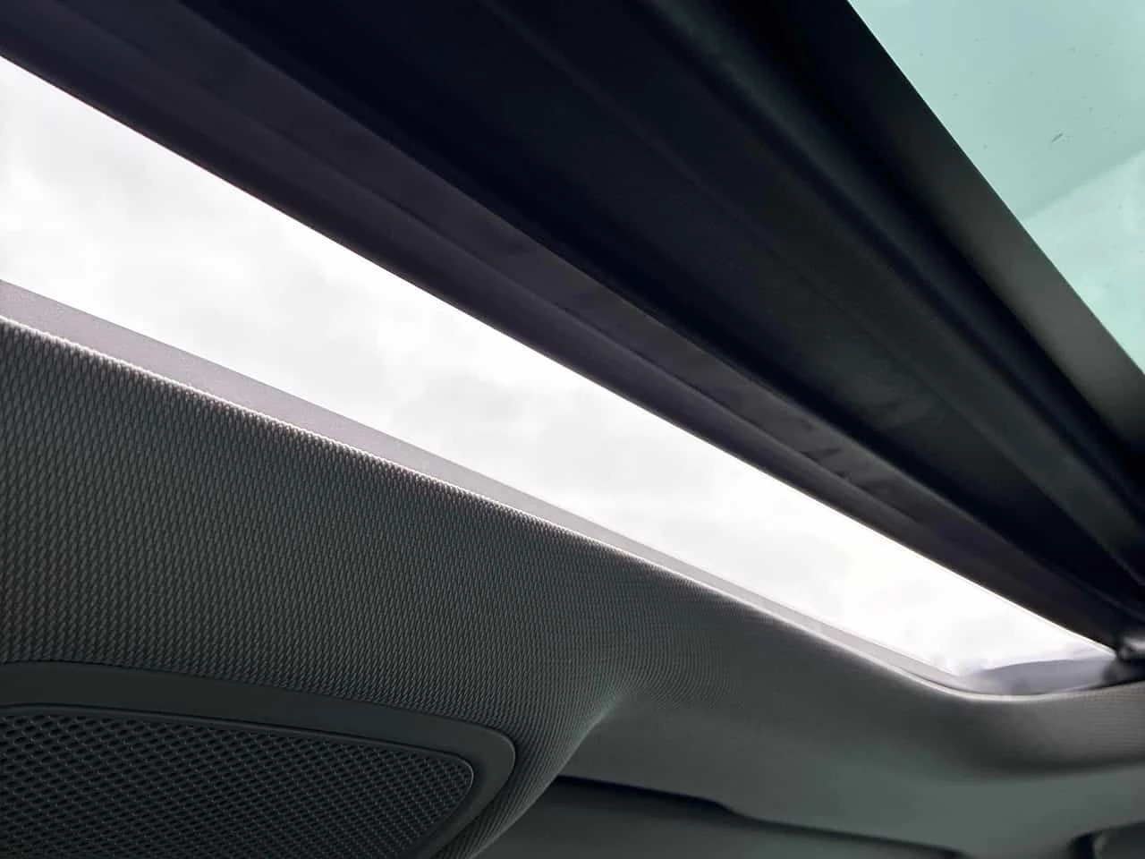 Audi A3 * 2.0T Progressiv * 2 КЛЮЧА* PANO* KEYLESS* ПОДГРЕ, снимка 12 - Автомобили и джипове - 53964829