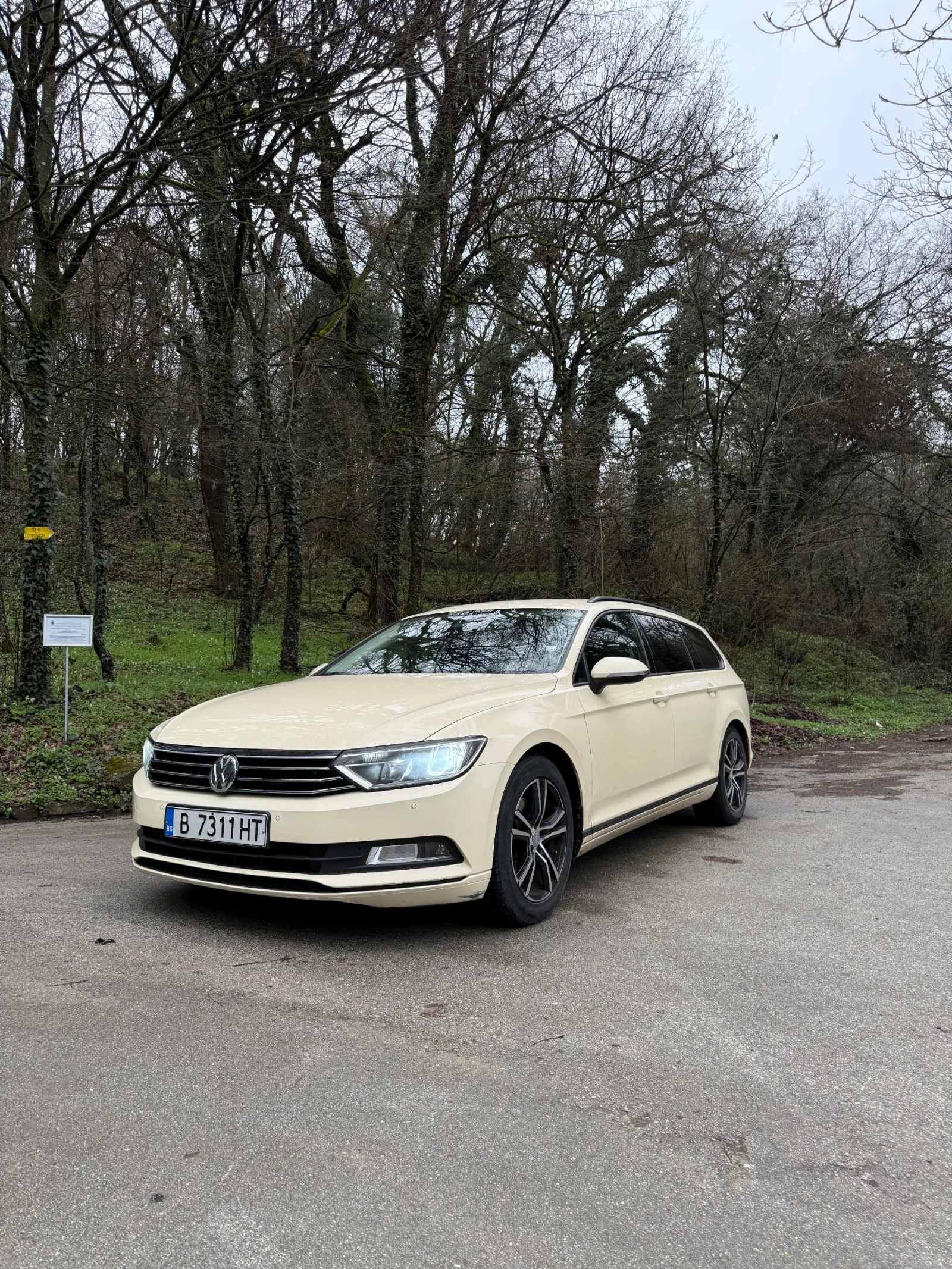 VW Passat 2.0 TDI, снимка 3 - Автомобили и джипове - 54032324