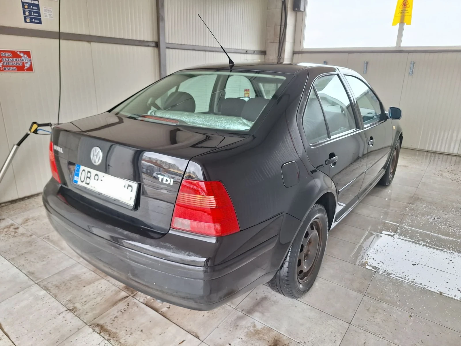 VW Bora, снимка 13 - Автомобили и джипове - 54032737