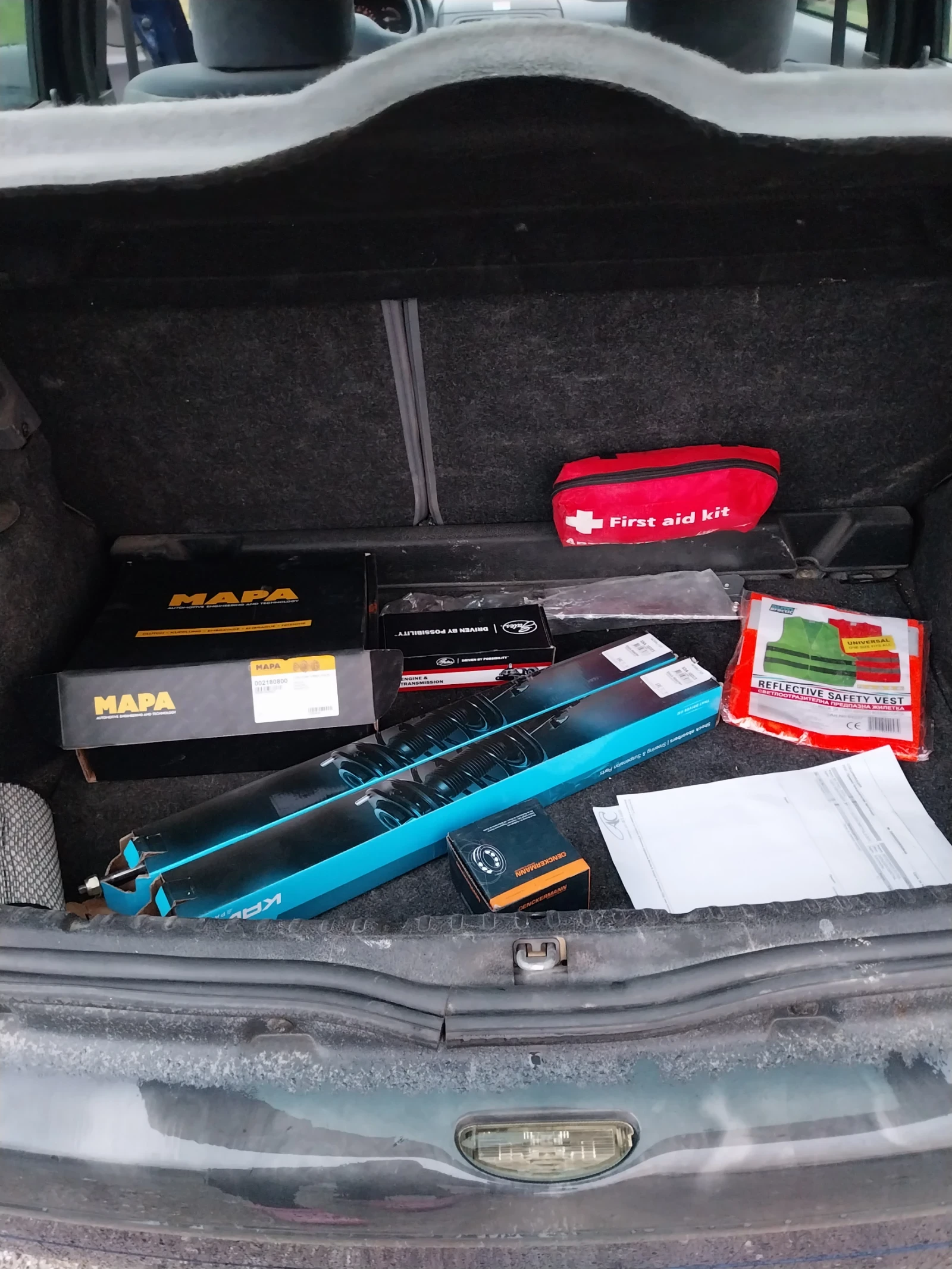 Renault Clio 1 и 2 БЕНЗИН , снимка 8 - Автомобили и джипове - 54083513