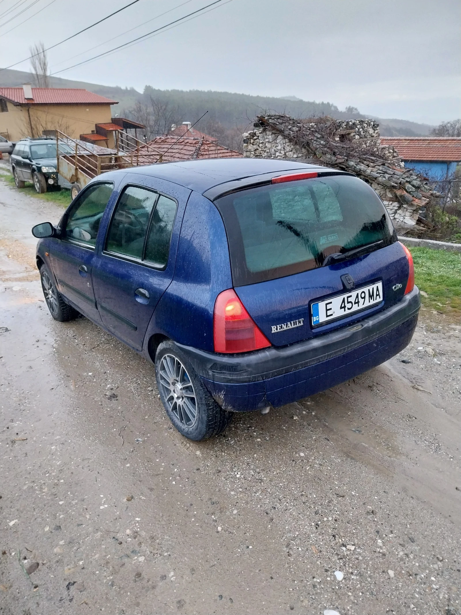 Renault Clio 1 и 2 БЕНЗИН , снимка 4 - Автомобили и джипове - 54083513
