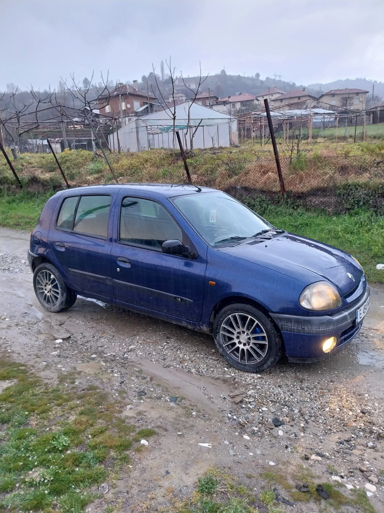 Renault Clio 1 и 2 БЕНЗИН , снимка 2 - Автомобили и джипове - 54083513