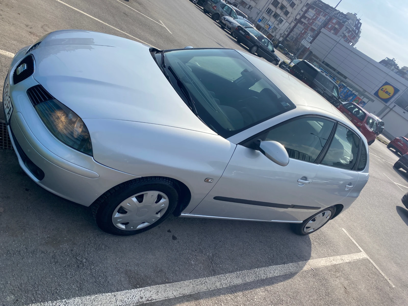 Seat Ibiza, снимка 7 - Автомобили и джипове - 54100430