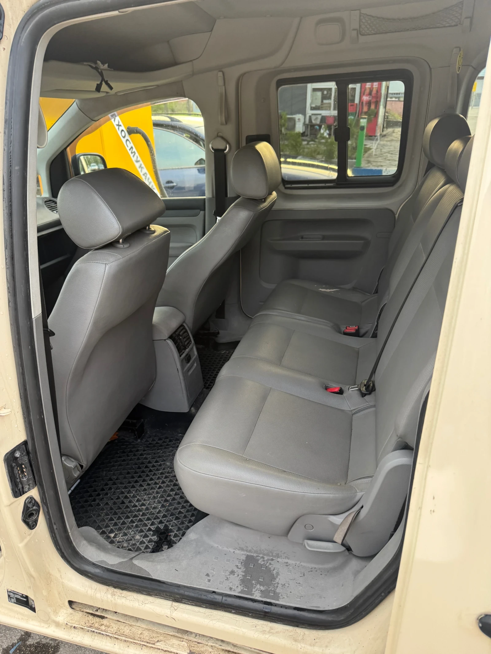 VW Caddy, снимка 7 - Автомобили и джипове - 54196999