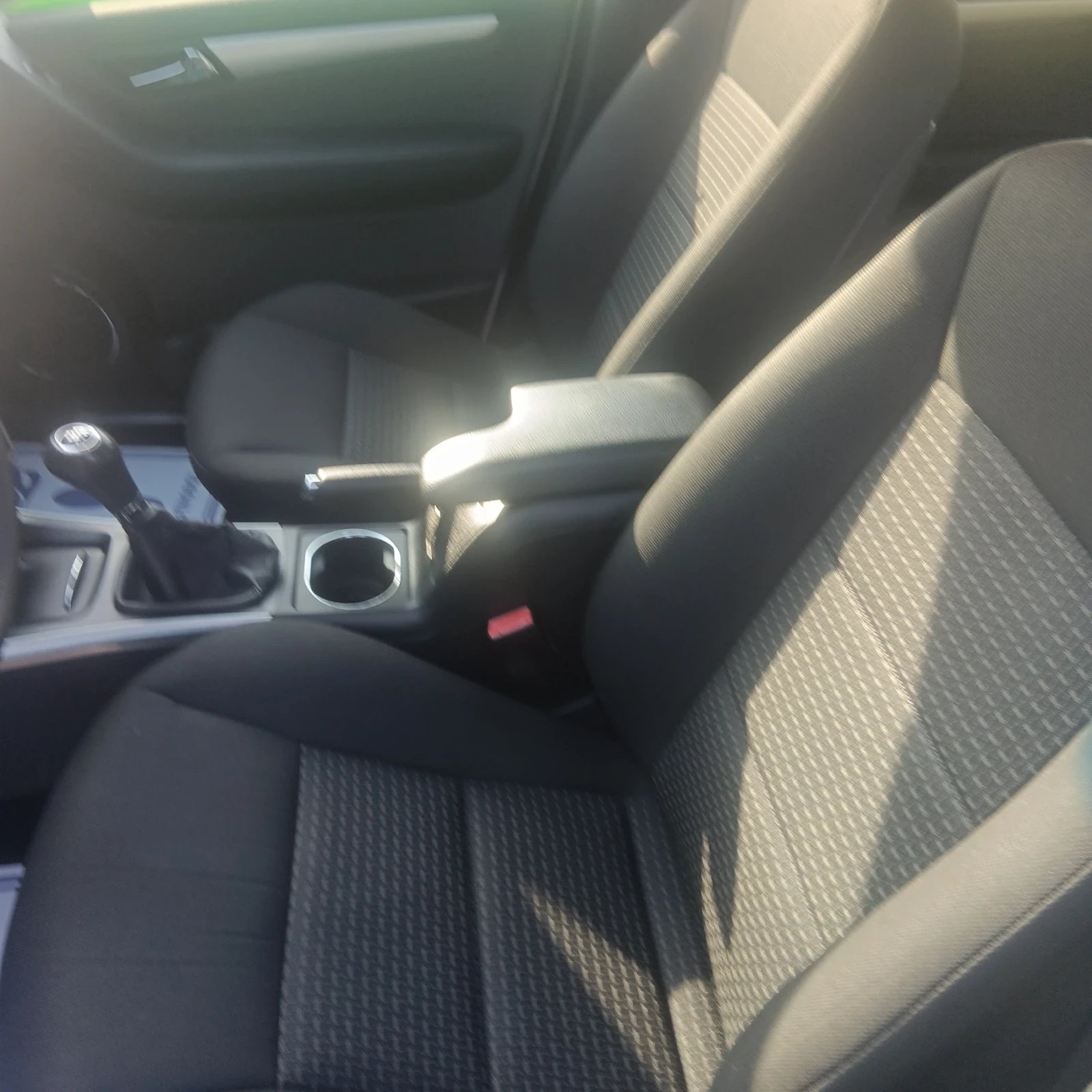 Mercedes-Benz B 180, снимка 6 - Автомобили и джипове - 54205928