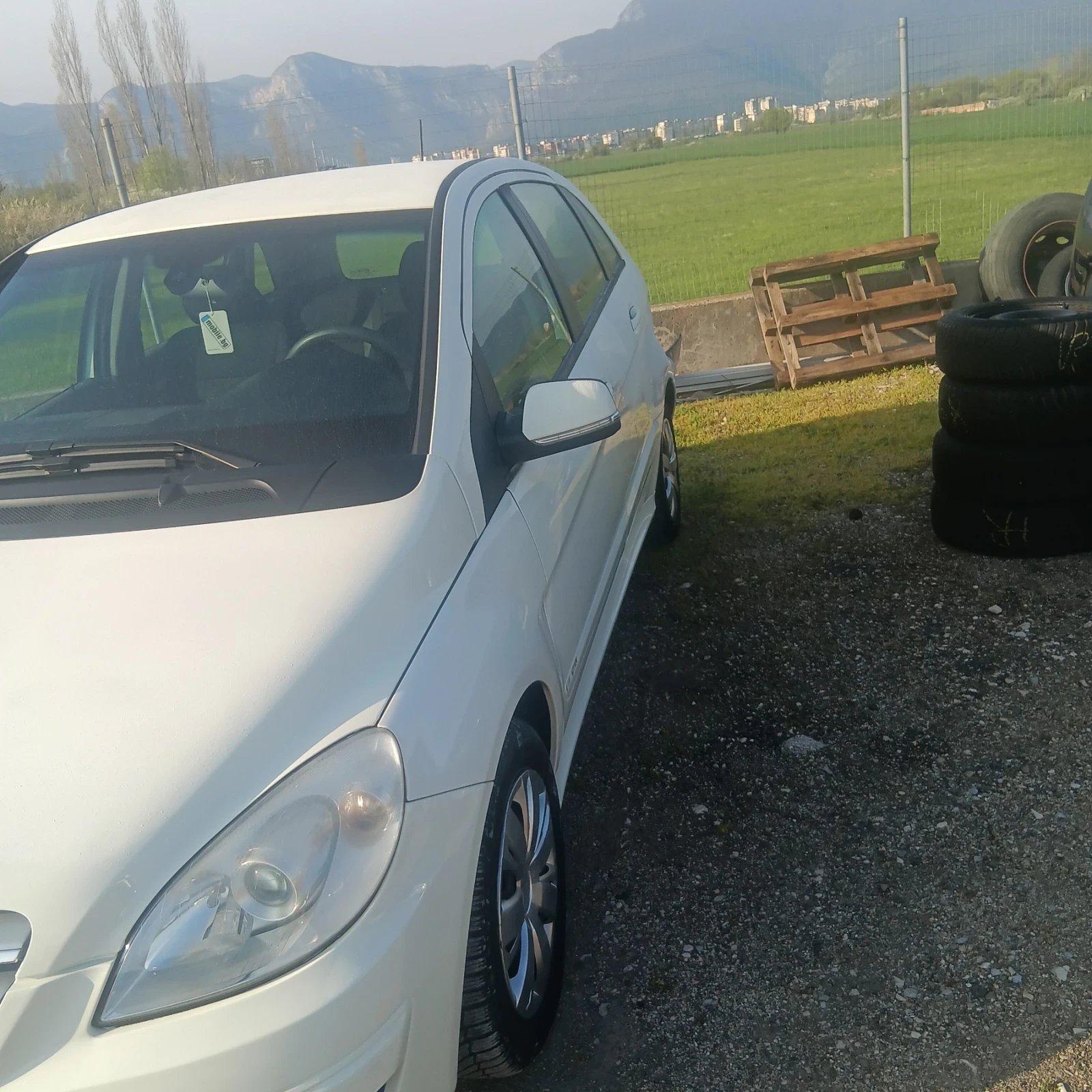 Mercedes-Benz B 180, снимка 2 - Автомобили и джипове - 54205928