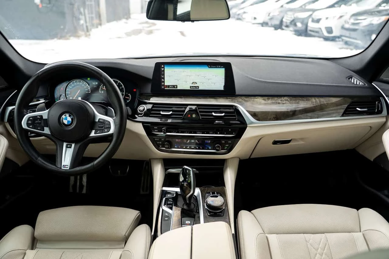 BMW 540 * xDrive * CARFAX * ЦЕНА ДО БГ, снимка 12 - Автомобили и джипове - 54265447