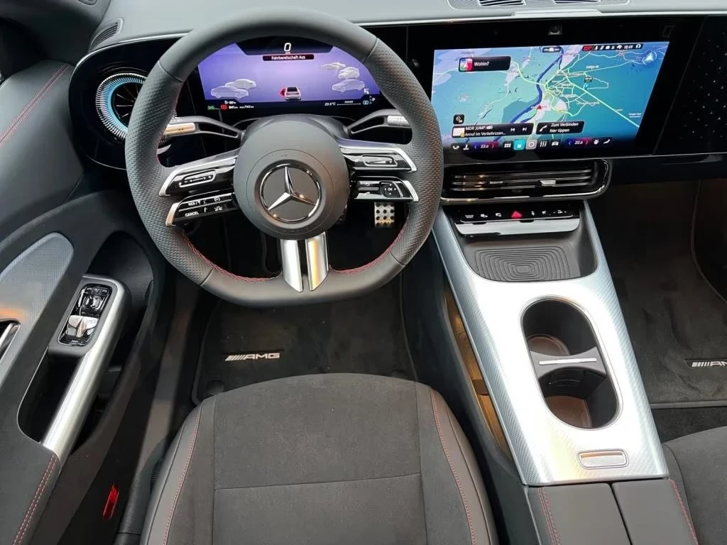 Mercedes-Benz CLA 250 + AMG Advanced Plus 360* PANO DISTR Winter Pack+ , снимка 11 - Автомобили и джипове - 54821198
