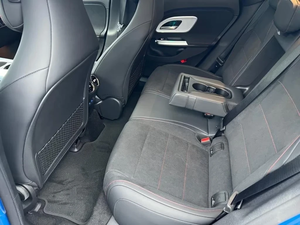 Mercedes-Benz CLA 250 + AMG Advanced Plus 360* PANO DISTR Winter Pack+ , снимка 16 - Автомобили и джипове - 54821198