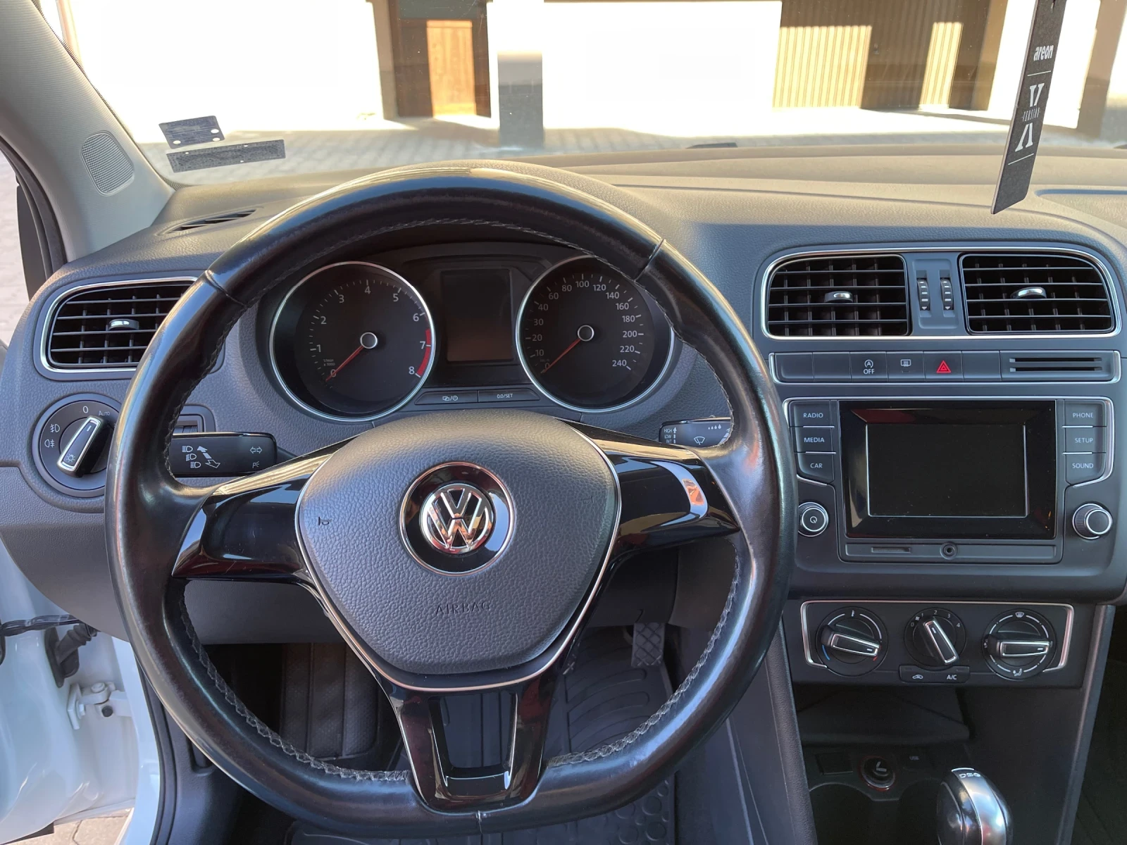 VW Polo Volkswagen Polo V (6C) 1.2 TSI, 90 к.с., бензин, 2, снимка 10 - Автомобили и джипове - 54885159