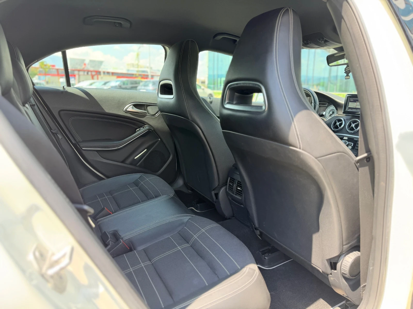 Mercedes-Benz A 220 CDi-Сервизна история, лизинг през Уникредит , снимка 13 - Автомобили и джипове - 55349850