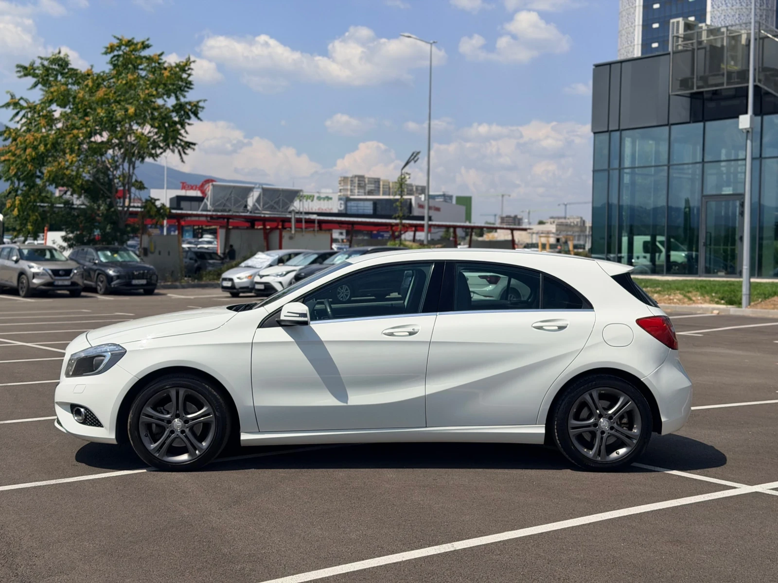 Mercedes-Benz A 220 CDi-Сервизна история, лизинг през Уникредит , снимка 5 - Автомобили и джипове - 55349850