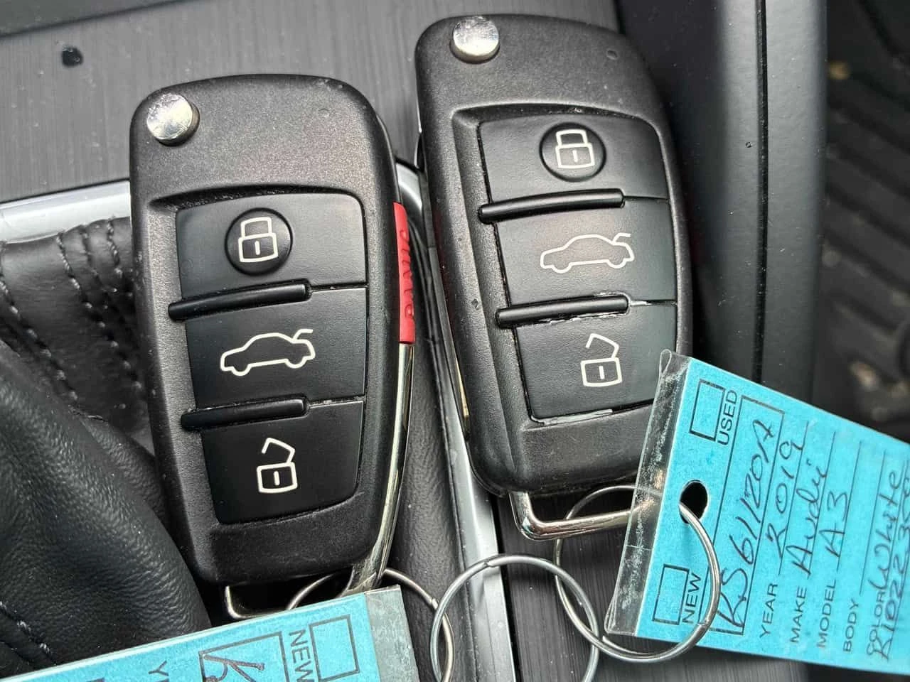Audi A3 Progressiv / CAMERA / CARFAX / АВТОКРЕДИТ, снимка 13 - Автомобили и джипове - 55626809