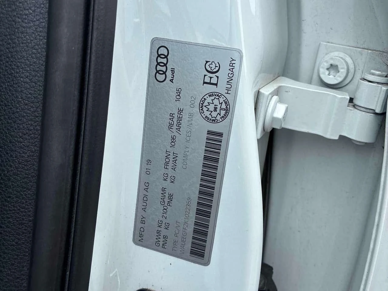 Audi A3 Progressiv / CAMERA / CARFAX / АВТОКРЕДИТ, снимка 10 - Автомобили и джипове - 55626809