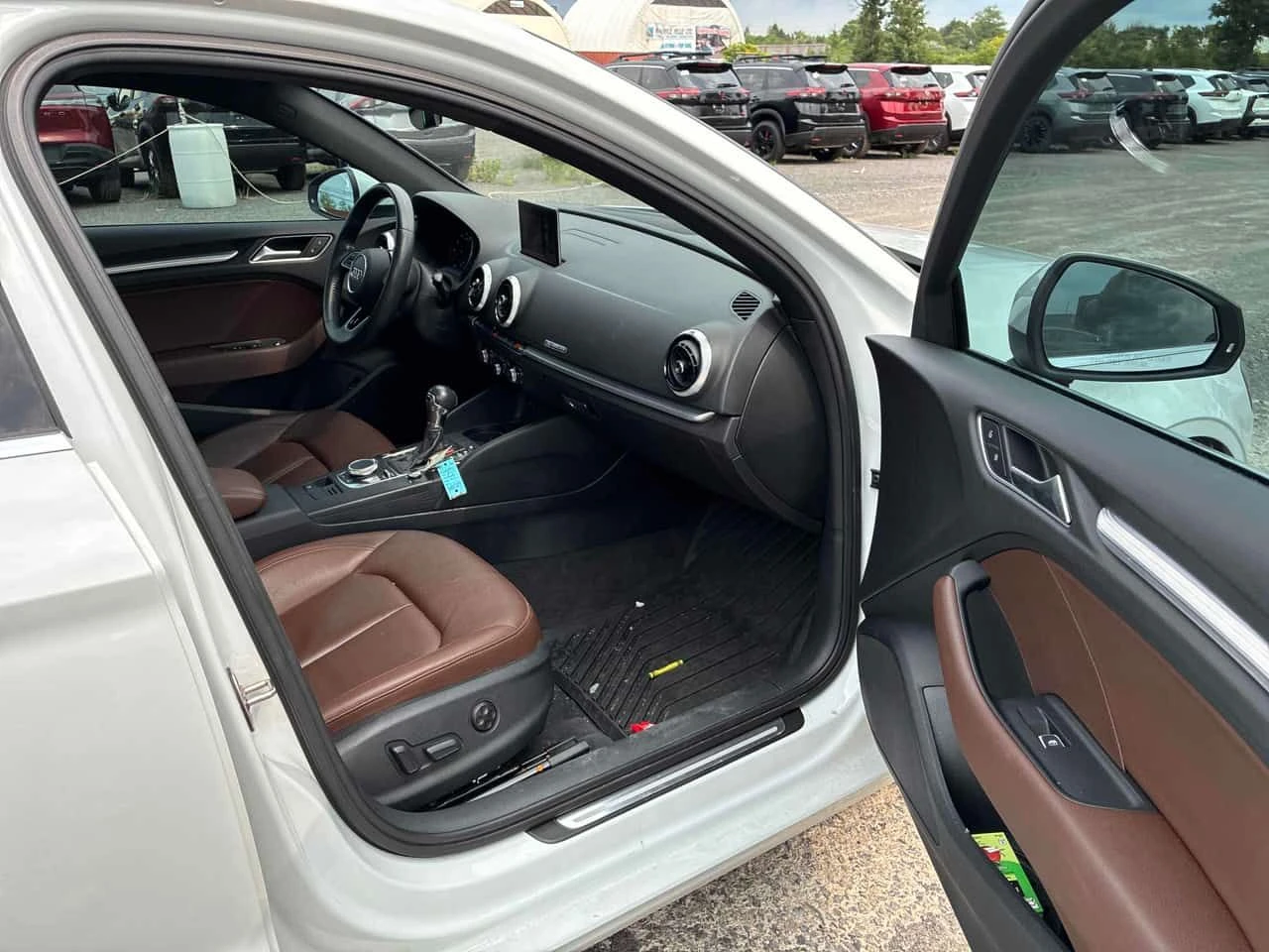 Audi A3 Progressiv / CAMERA / CARFAX / АВТОКРЕДИТ, снимка 11 - Автомобили и джипове - 55626809