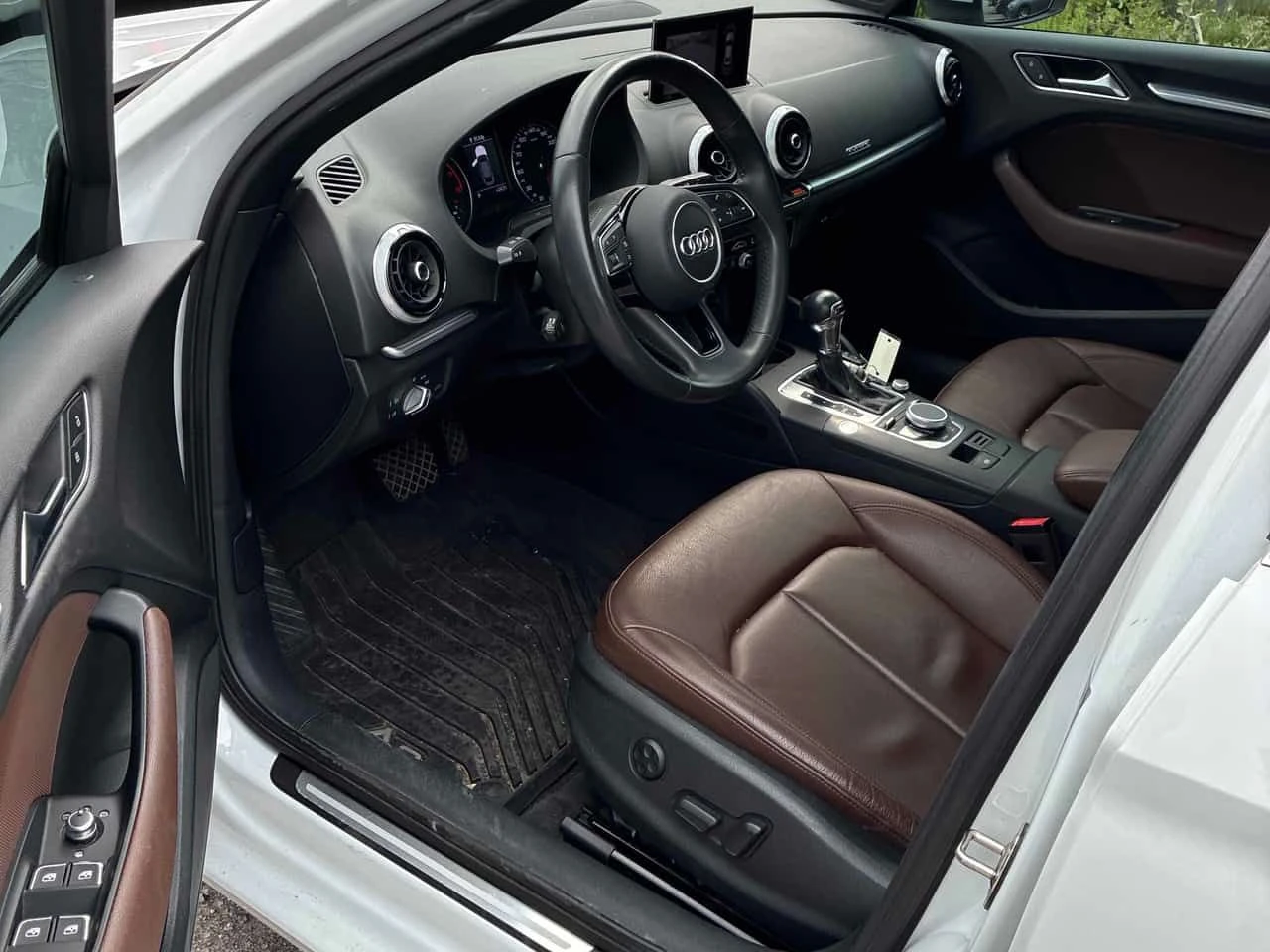 Audi A3 Progressiv / CAMERA / CARFAX / АВТОКРЕДИТ, снимка 5 - Автомобили и джипове - 55626809