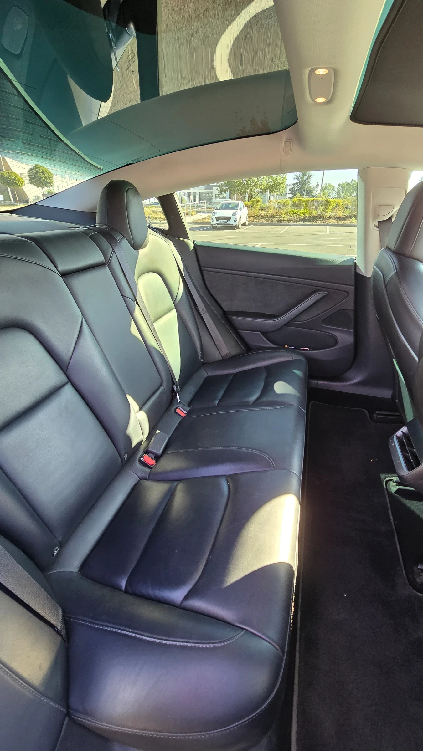 Tesla Model 3 Long Range AWD, снимка 11 - Автомобили и джипове - 55739854