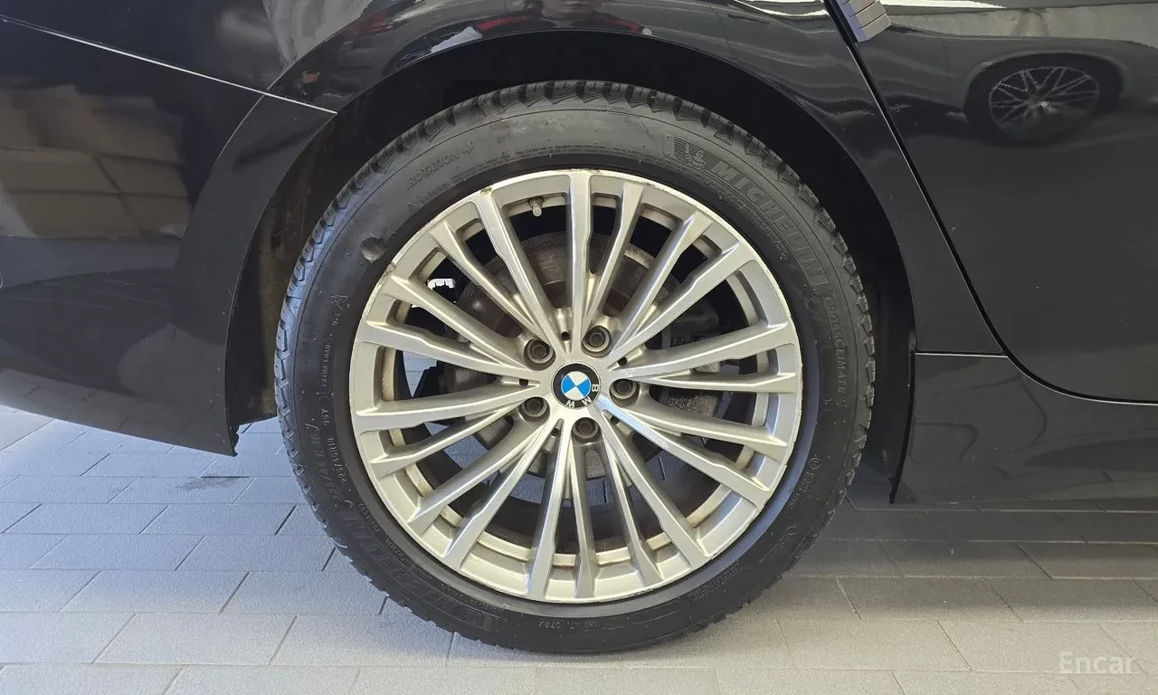 BMW 320 Luxury, снимка 3 - Автомобили и джипове - 56131655