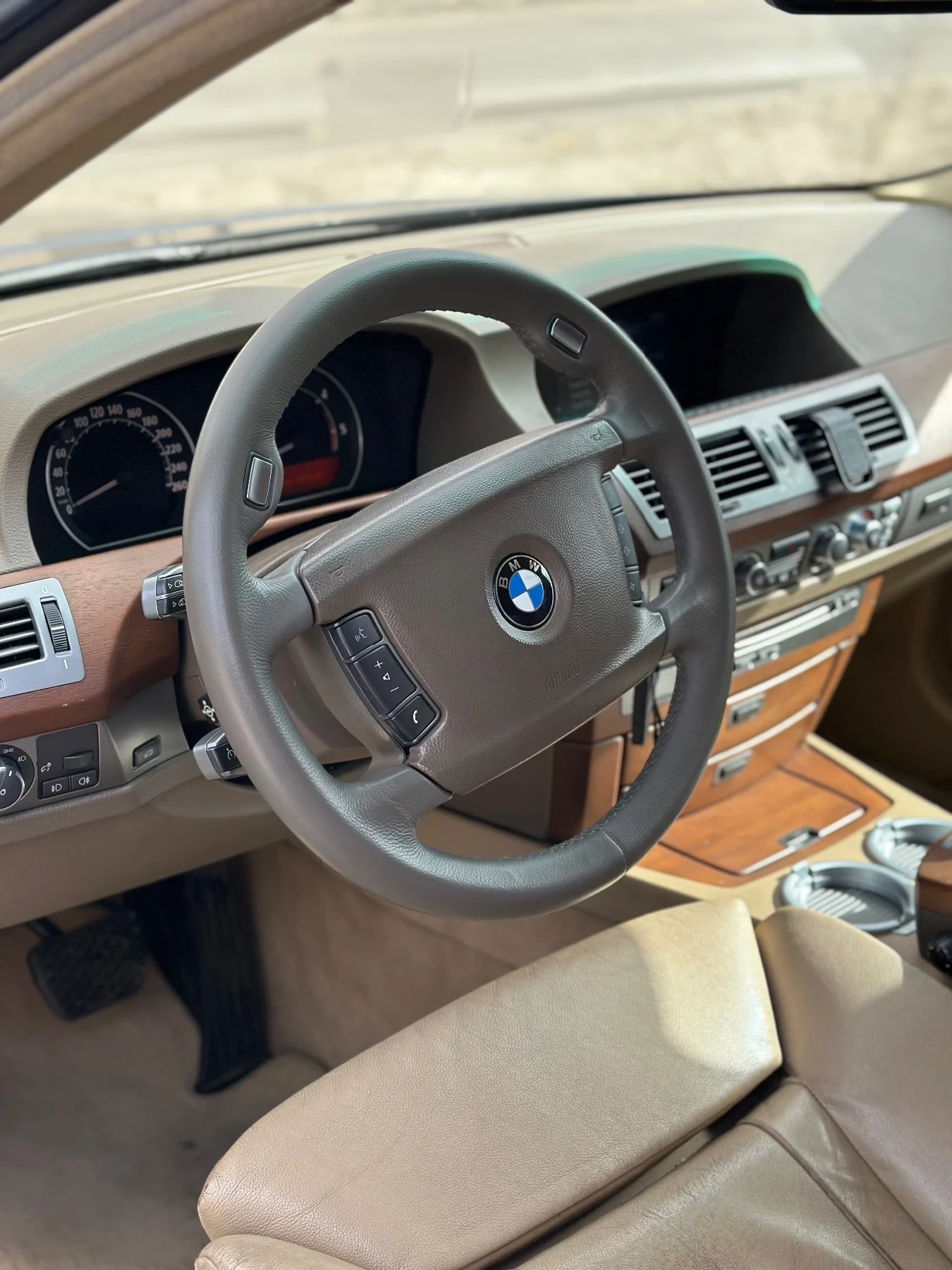 BMW 745, снимка 10 - Автомобили и джипове - 56646655