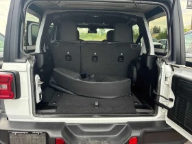 Jeep Wrangler Rubicon  CARFAX, снимка 13