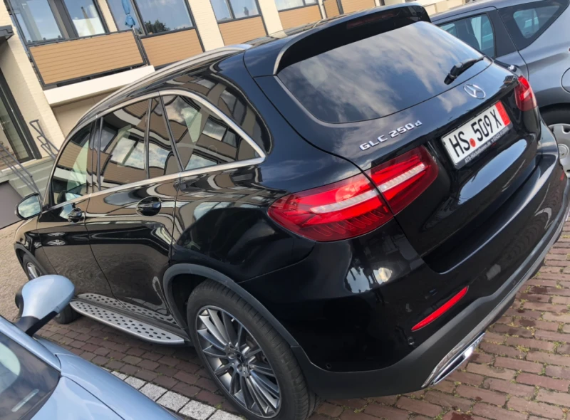 Mercedes-Benz GLC 250 AMG, снимка 4 - Автомобили и джипове - 47853146