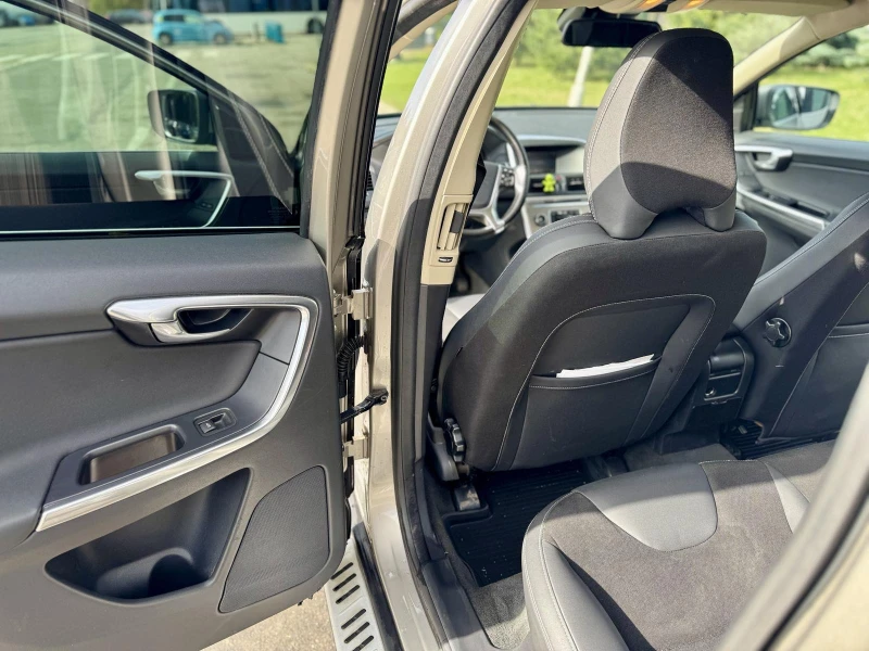 Volvo XC60 D3 163к.с. Пълна История, снимка 12 - Автомобили и джипове - 52812479