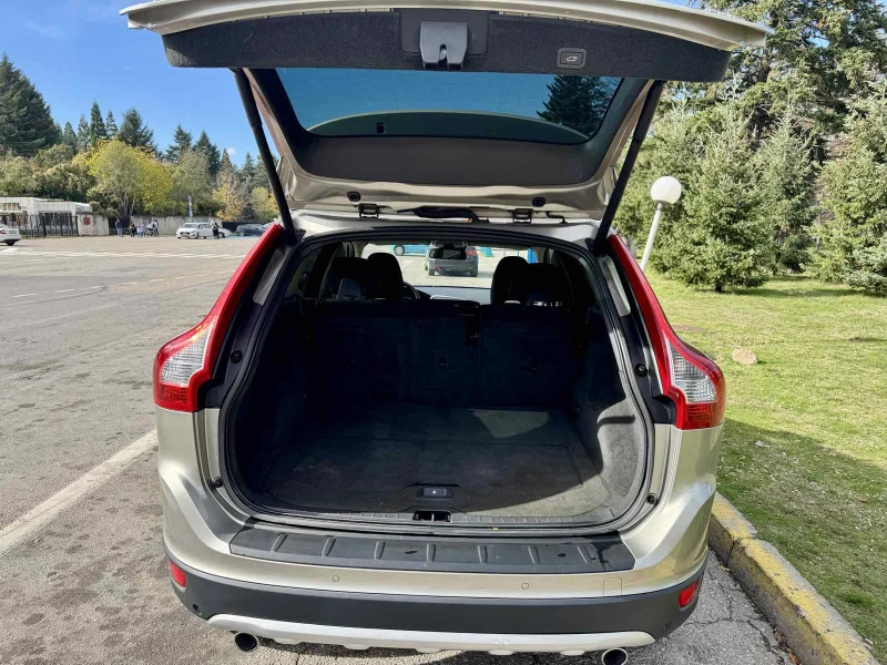 Volvo XC60 D3 163к.с. Пълна История, снимка 15 - Автомобили и джипове - 52812479