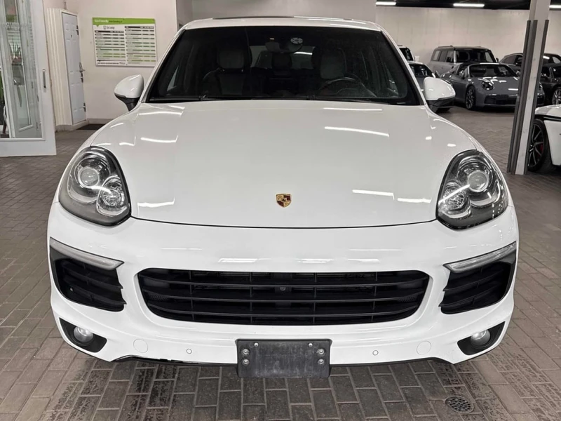 Porsche Cayenne 2016 AWD 4dr * CARFAX * БЕЗ ПЪРВОНАЧАЛНА ВНОСКА, снимка 2 - Автомобили и джипове - 52932206